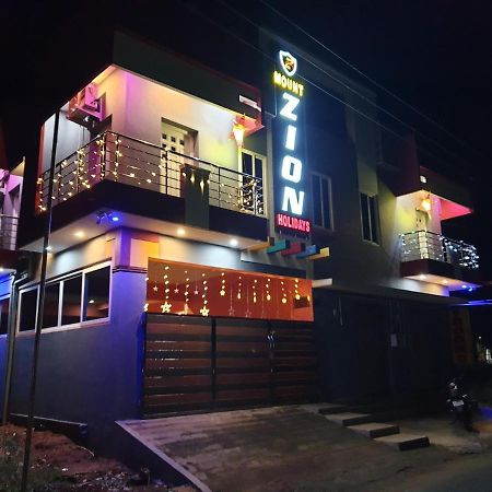 Mount Zion Holidays Hotel Kuttālam Екстериор снимка
