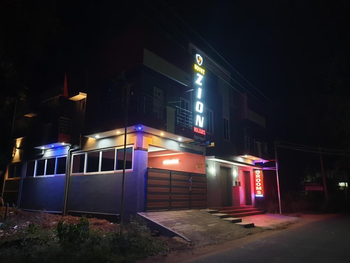 Mount Zion Holidays Hotel Kuttālam Екстериор снимка