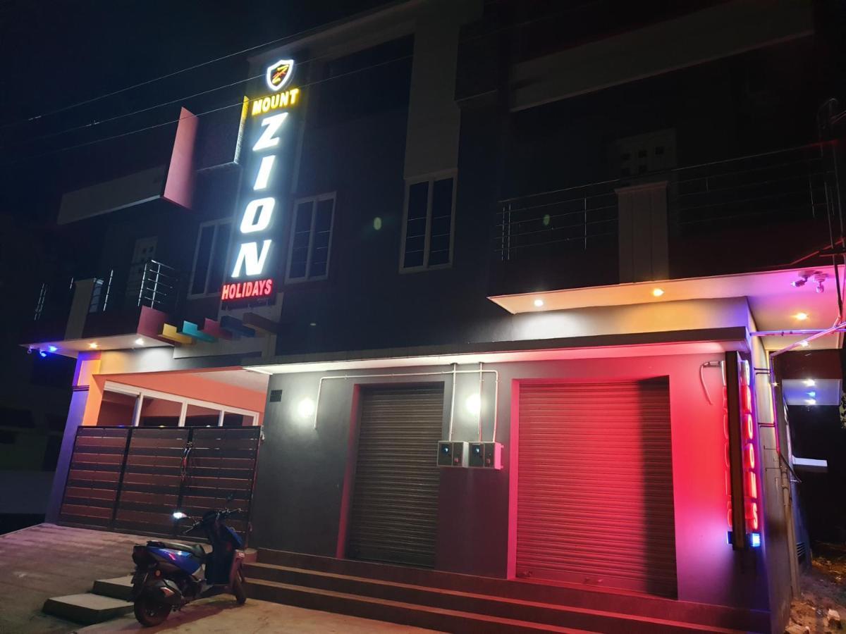 Mount Zion Holidays Hotel Kuttālam Екстериор снимка