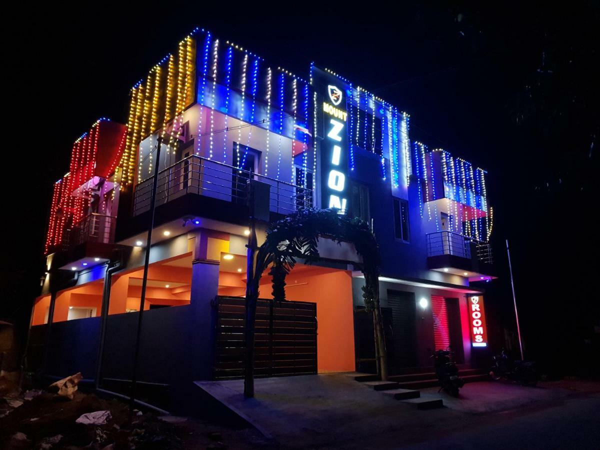 Mount Zion Holidays Hotel Kuttālam Екстериор снимка