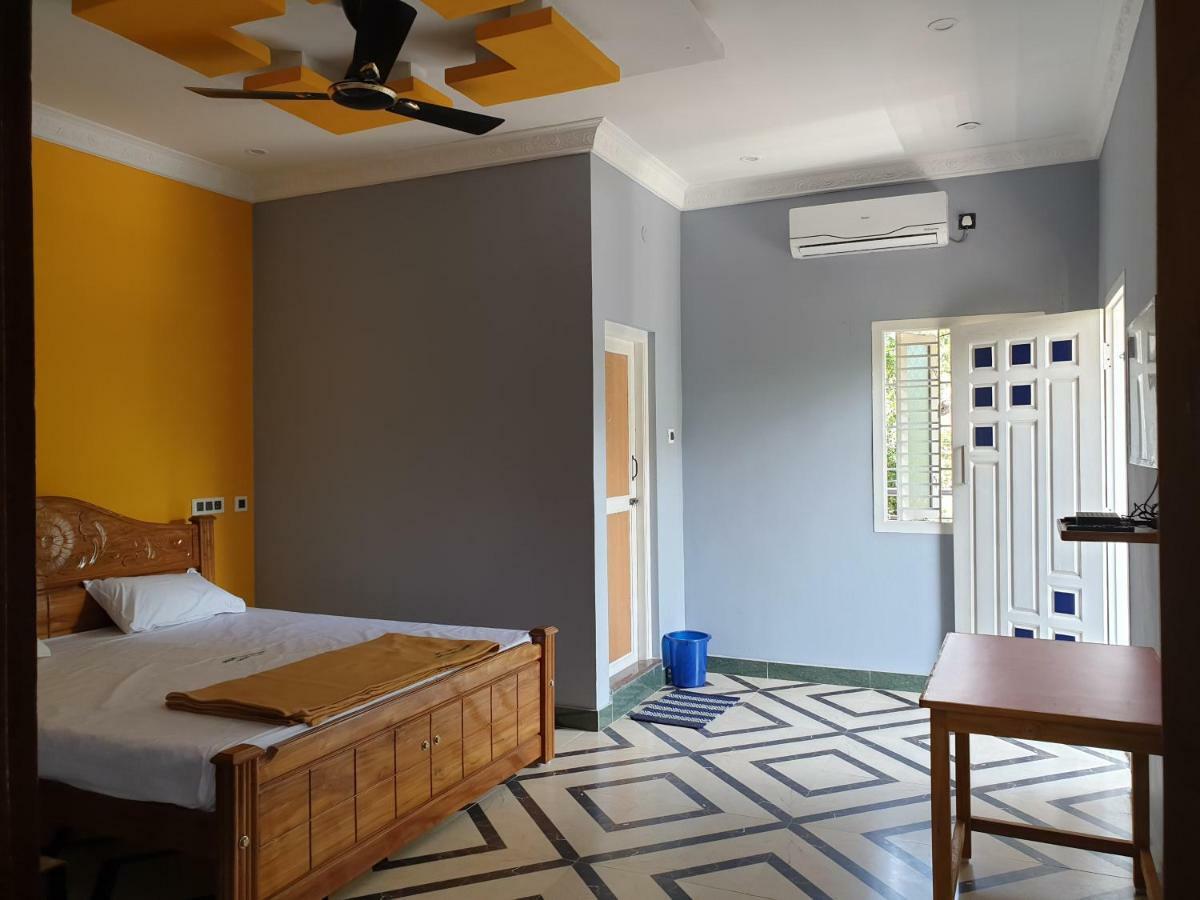 Mount Zion Holidays Hotel Kuttālam Екстериор снимка